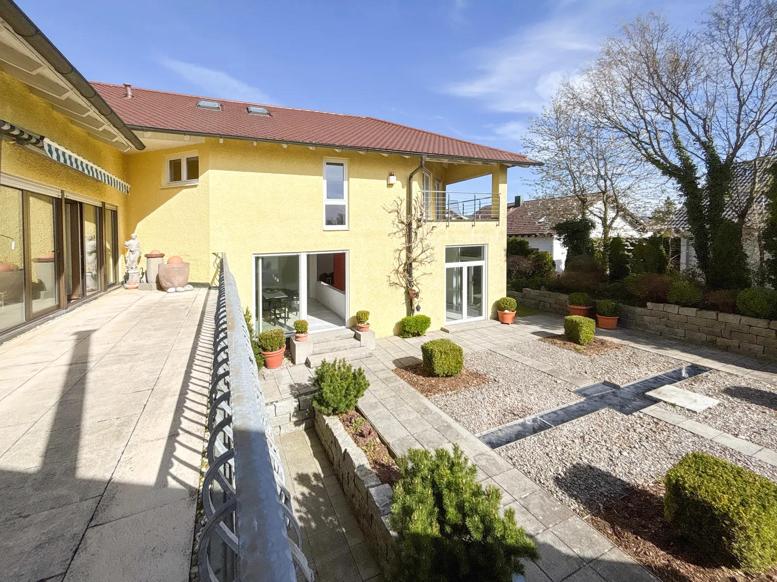 Balkon Erdgeschosswohnung
